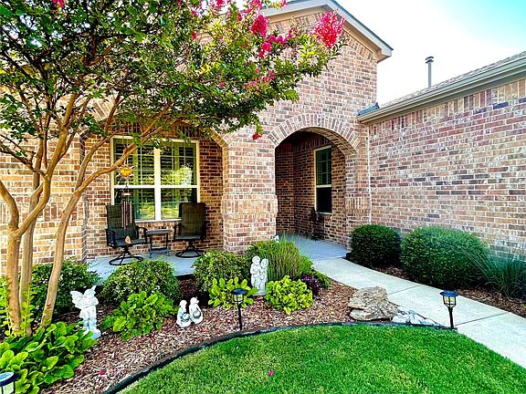 4th image of 6361 Paragon Dr