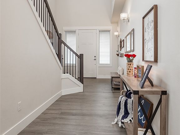 4th image of 8011 205th Avenue E