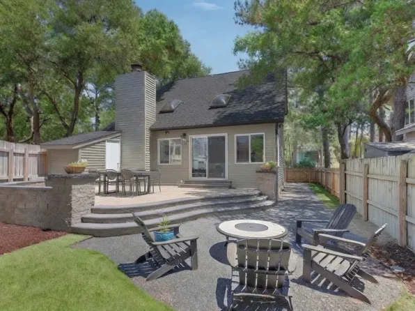 2101 Woodlawn Ave, Virginia Beach, VA 23455