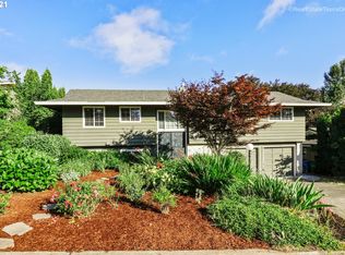 3211 SW Ridge Dr, Portland, OR 97219