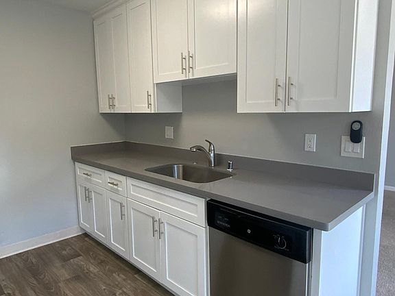3rd image of 639 Caliente Dr #665-74