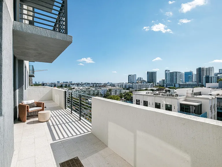600 N Andrews Ave #604 — Photo 50