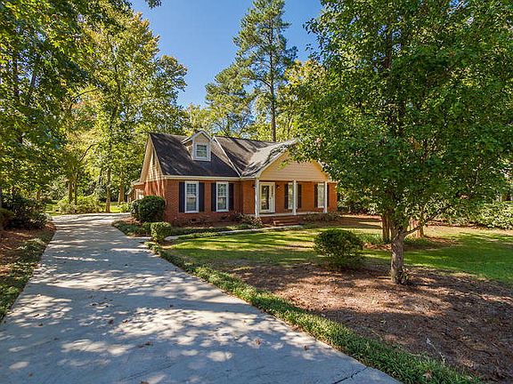 2nd image of 675 Chimney Hill Cir N
