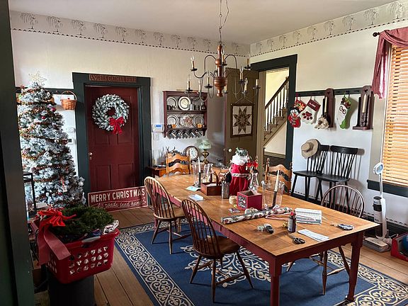 3rd image of 325 Old Stage Rd