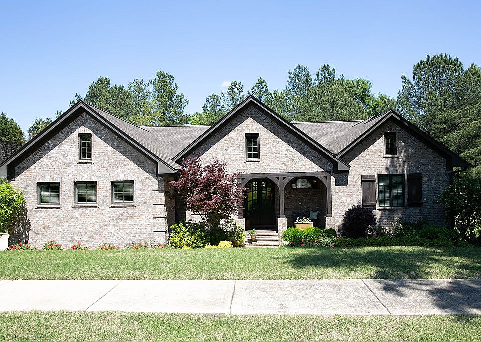 1st image of 2067 Westminster Ln