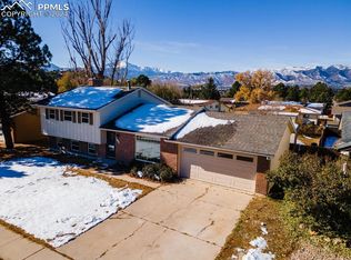 6520 Turret Dr, Colorado Springs, CO 80918