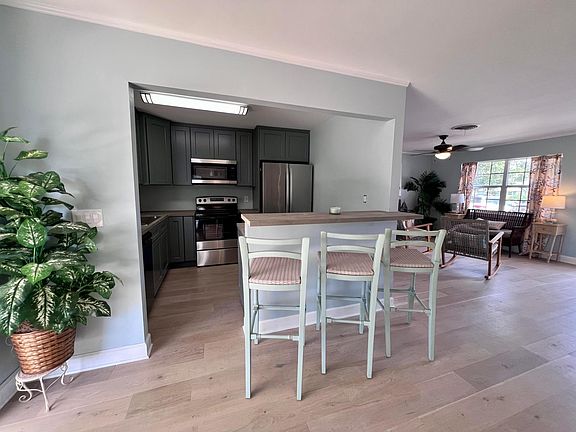 5th image of 1618 NE Sottong Avenue