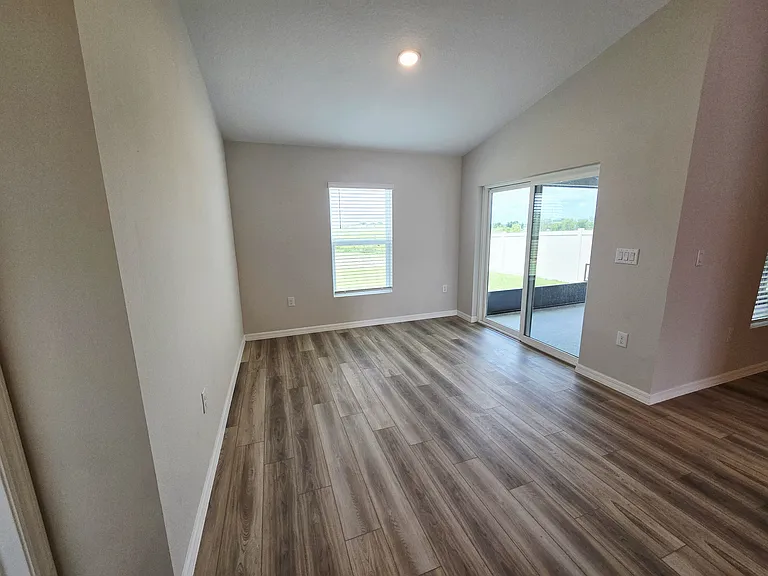 1712 Vanilla St — Photo 17