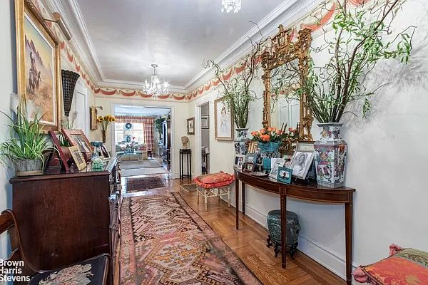 1st image of 17 E 89th St #6-D
