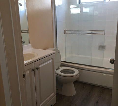 3rd image of 5415 Corteen Pl APT 20