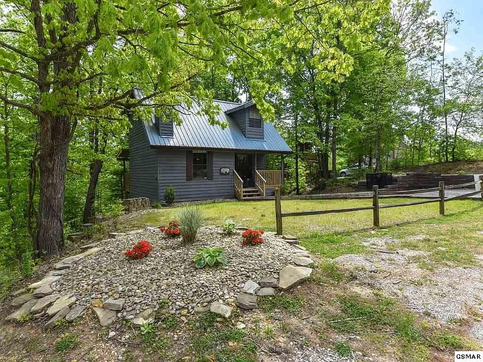 1st image of 638 Oaks View Ct Unit A-b