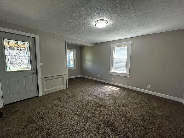 1130 Douglas Ave #3 — Photo 8