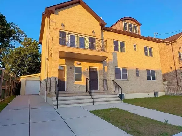 149-45 Hawtree St, Ozone Park, NY 11417