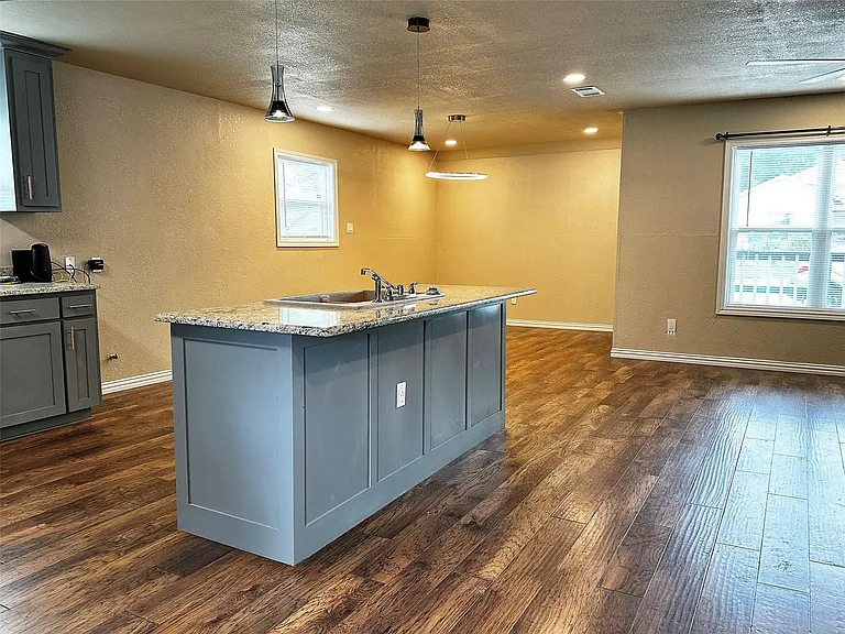 3144 Gordon Ave — Photo 11
