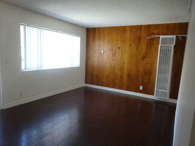 1st image of 332 S Steckel Dr
