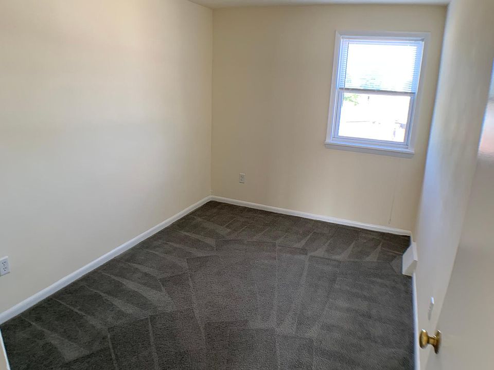 1st image of 1961 Goodnaw St #2F
