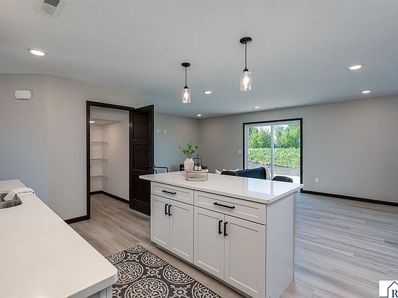 4th image of 3216 Scotch Ln