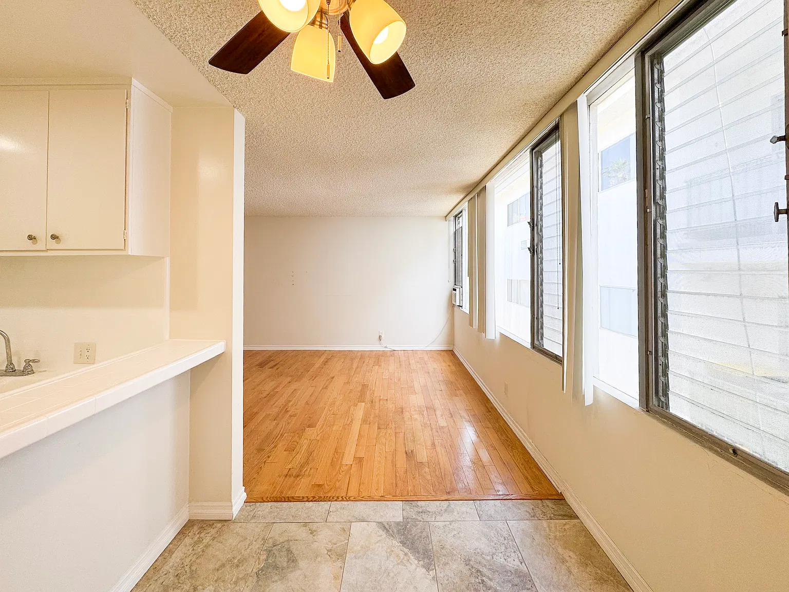 1 bed, 680 sqft, $2,700 — Photo 2
