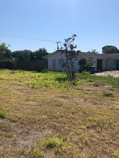 2nd image of 962 Beechfern Ln