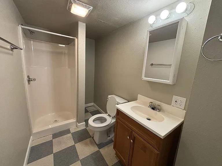 Roycroft Apartments — Photo 15