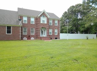 201 Bayshore Dr, Elizabeth City, NC 27909