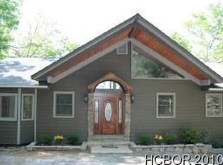 114 Critter Rdg, Glenville, NC 28736