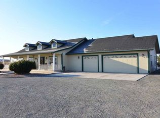 115 Mount Grant Dr, Smith, NV 89430