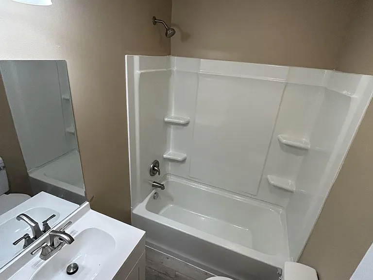 1528 Lynn Garden Dr #7 — Photo 4