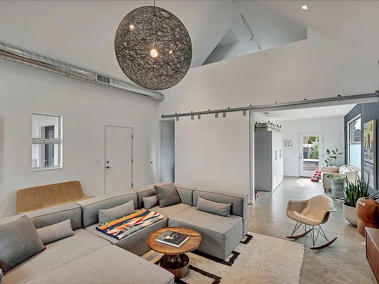 18 Granite St — Photo 19