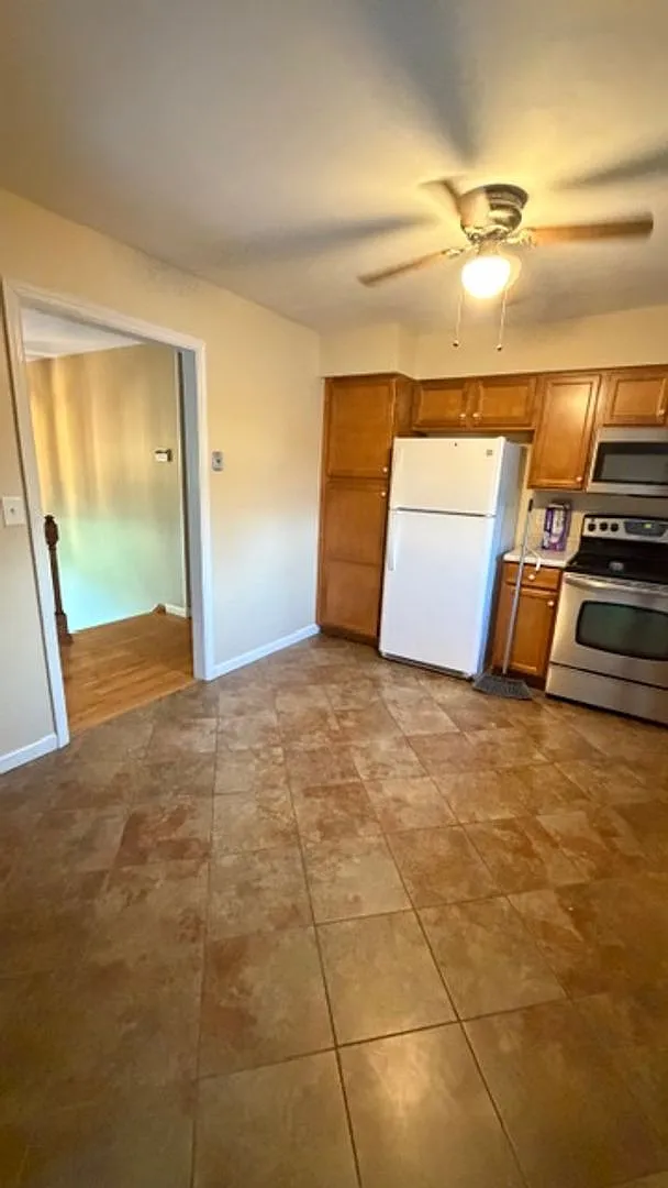 1518 West St. Louis Street — Photo 3