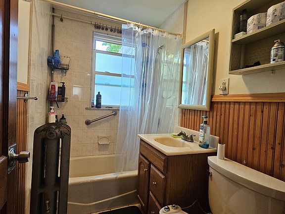 3rd image of 157 Brayton Rd #2