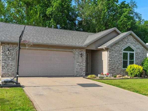 905 Cora Ln, Fremont, IN 46737