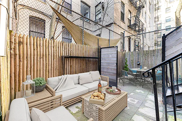 Rented by REAL New York | media 12