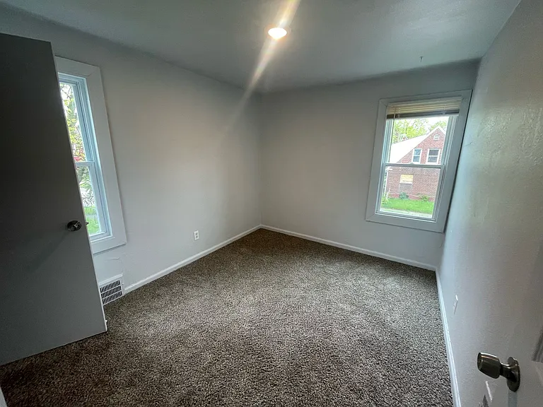 12655 Kelly Rd — Photo 6
