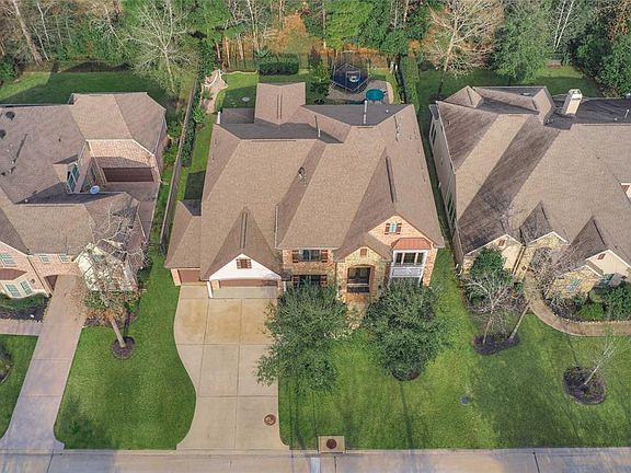 2nd image of 119 Poppy Hills Dr