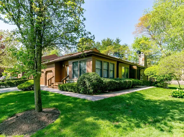 46 Hunt Dr, Jericho, NY 11753