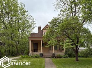 502 E Burlington Ave, Fairfield, IA 52556