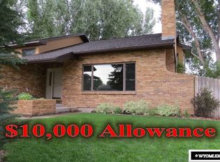319 Country Club Dr, Riverton, WY 82501
