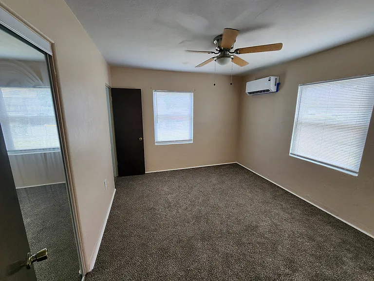 1515 W Washington St #10 — Photo 11
