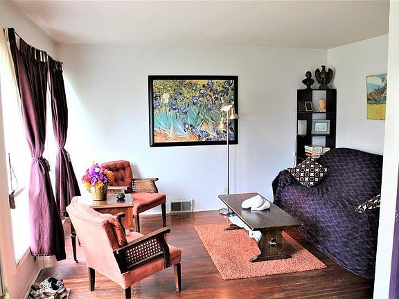 2nd image of 2347 Ackley Ave