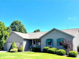 33 Eagle Point Dr, Newton Falls, OH 44444
