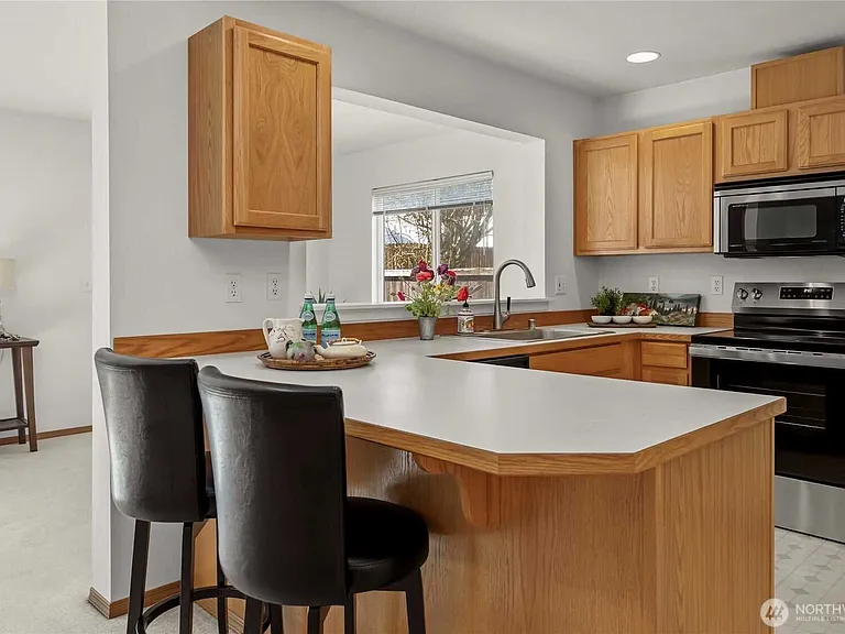 11003 Pansy Pl NW — Photo 7