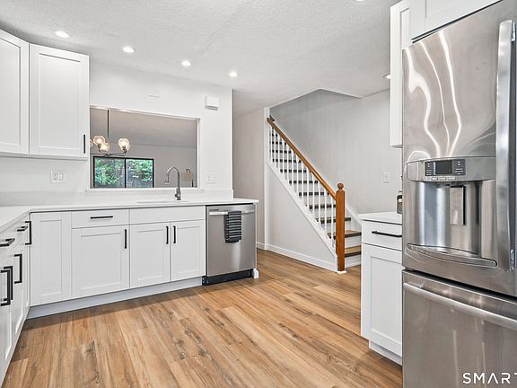 4th image of 250 Summer Street #7