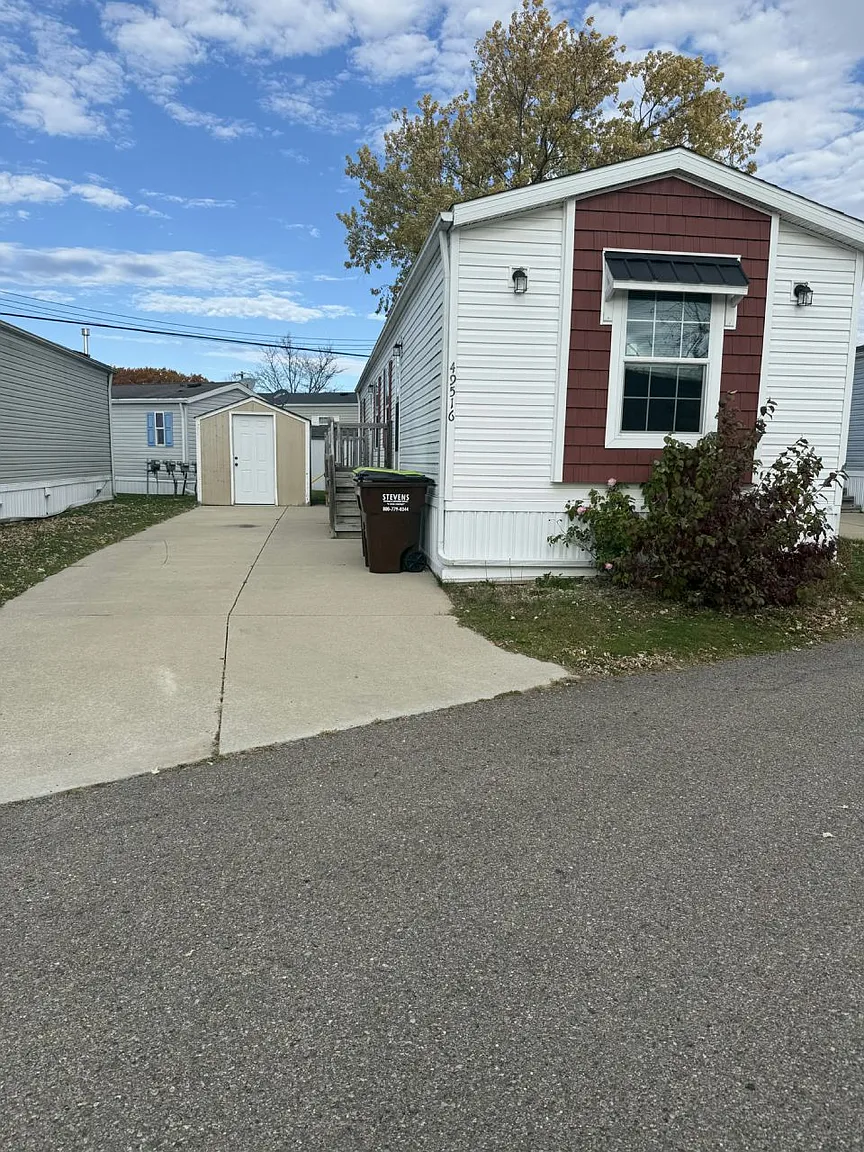 49516 Pine Dr #30 photo 1