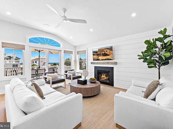 3rd image of 5108 S Long Beach Blvd