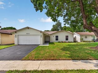 4011 NW 93rd Avenue, Sunrise, FL 33351