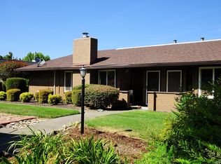 6 Woodgreen St, Santa Rosa, CA 95409