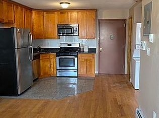 25-90 41st St #2R, Astoria, NY 11103