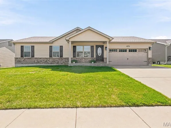 471 Honeysuckle Creek Dr, Wentzville, MO 63385