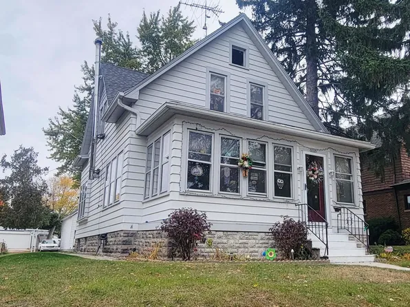 2020 N 7th St, Sheboygan City, WI 53081